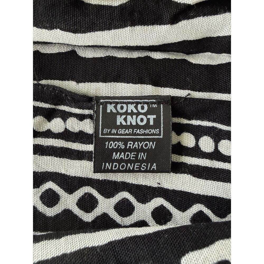 Koko Knot Black White Tribal Rayon Scarf Wrap Sarong 64” x 90” - Picture 4 of 4